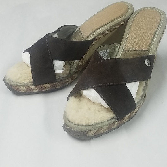 Ugg cross suede sandals - Picture 1 of 3